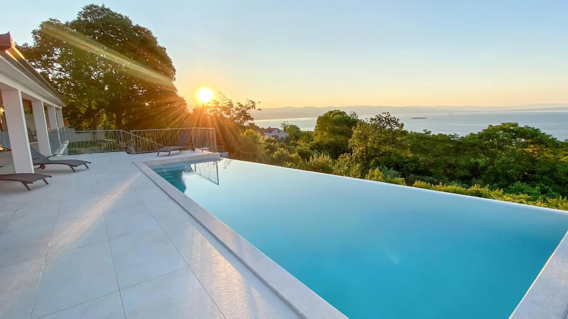Villa Maritima Opatija-Meerblick-Infinity Pool-Luxus-Relax